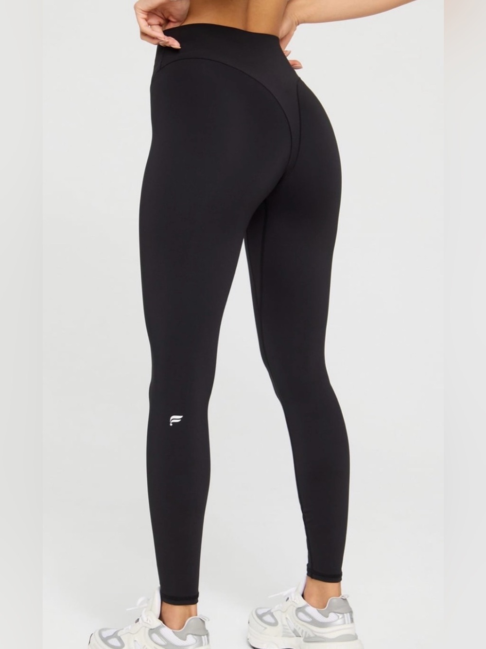 Fabletics PureLuxe High-Waisted Sweetheart Legging